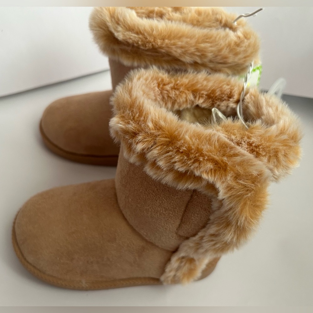 New Tan Baby Boots First Steps by Stepping Stone size 7 Faux Fur Faux Suede